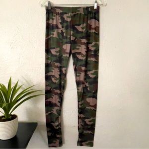 Zhu Camo Stretch Leggings Size Large